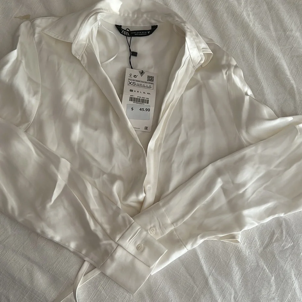 Zara Silk Tie Top - Picture 3 of 3